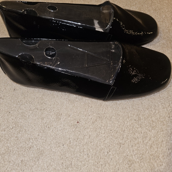 AEROSOLES Black Patent Loafers Style Mr. Softee - Picture 4 of 5